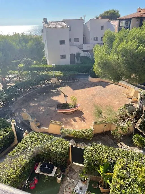 Apt Neuf A 1 Min De La Mer A Sausset Appartement